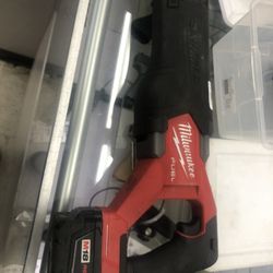 Milwaukee Fuel SAWZALL 