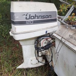 Wellcraft Boat With 120hp Johnson Motor And Trailer
