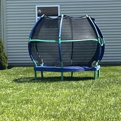 7ft Trampoline 