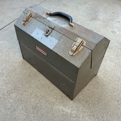 VINTAGE CRAFTSMAN TOMBSTONE TOOLBOX 