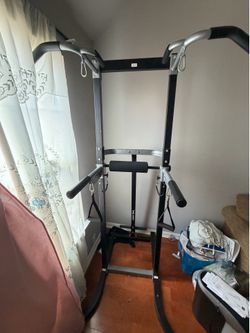 Tower Pull Up Station