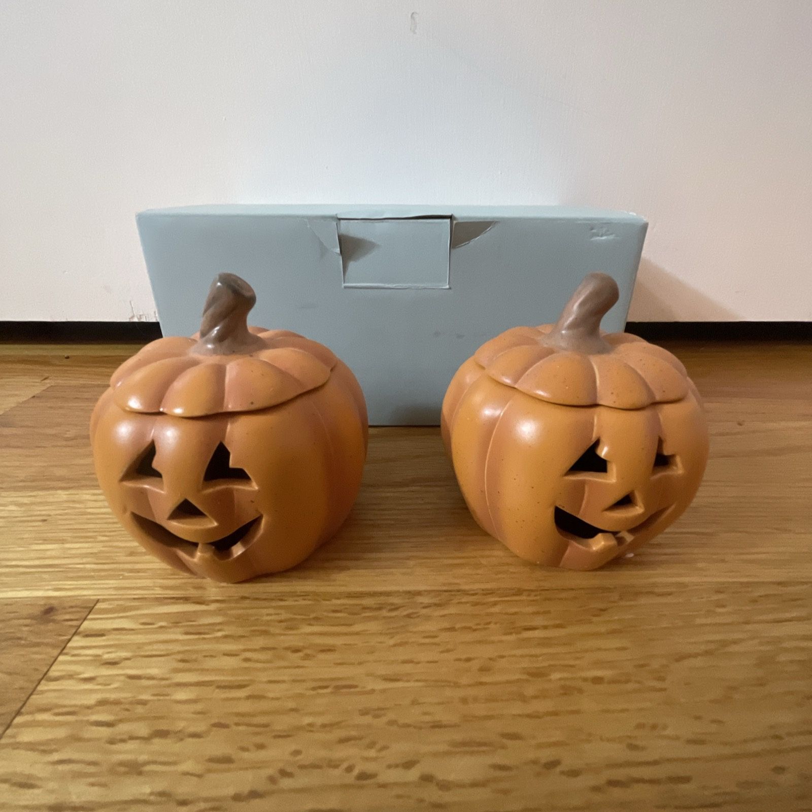 PartyLite Pumpkin Votive Pair Candle Holders Halloween Jack O Lantern P8729