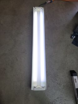 LIFELITE BALLAST FLOURESCENT TUBE LIGHTING