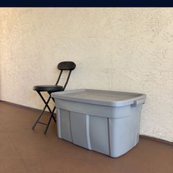 One Jumbo Rubbermaid Storage Bin Box Tote Unit