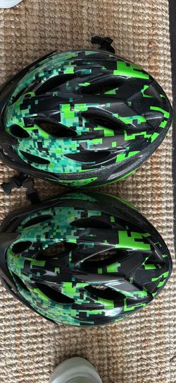 New Bell Youth Bike Helmets (2) – Green Digital Camo – 52–58 cm