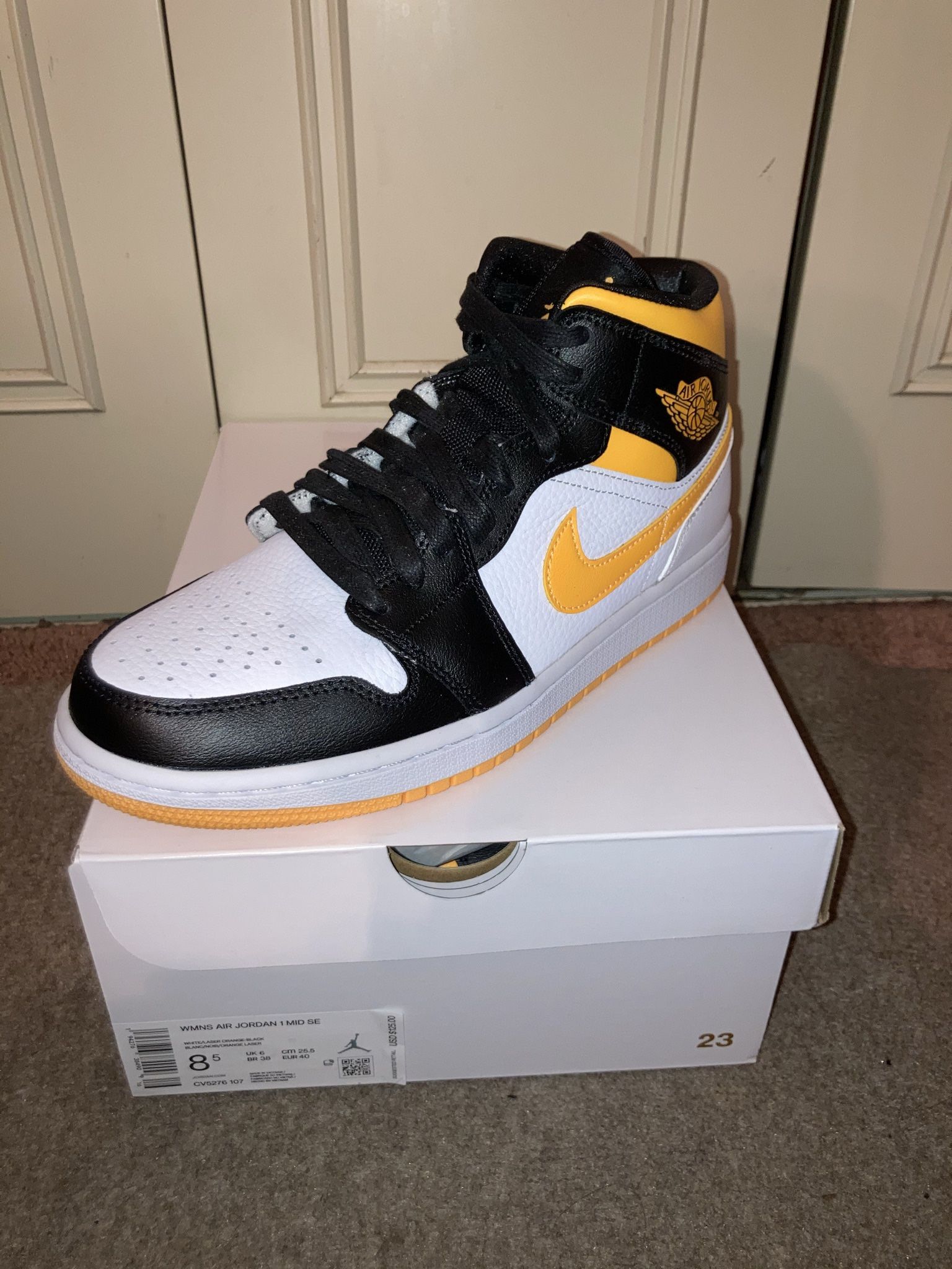 Jordan Mid Laser Orange Size 7Y