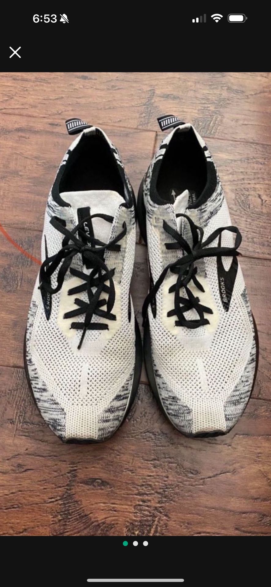 Mens Levitate Brooks Size 10