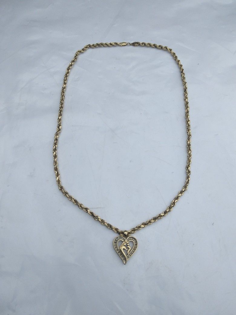 10k Gold Rope Chain With 10 Karat Gold Heart Pendant With Diamonds Chain Lent 21 Inch Used