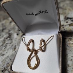 NEW STUNNING GOLD PLATED CUBIC ZIRCONIA EARRINGS W/MATCHING NECKLACE