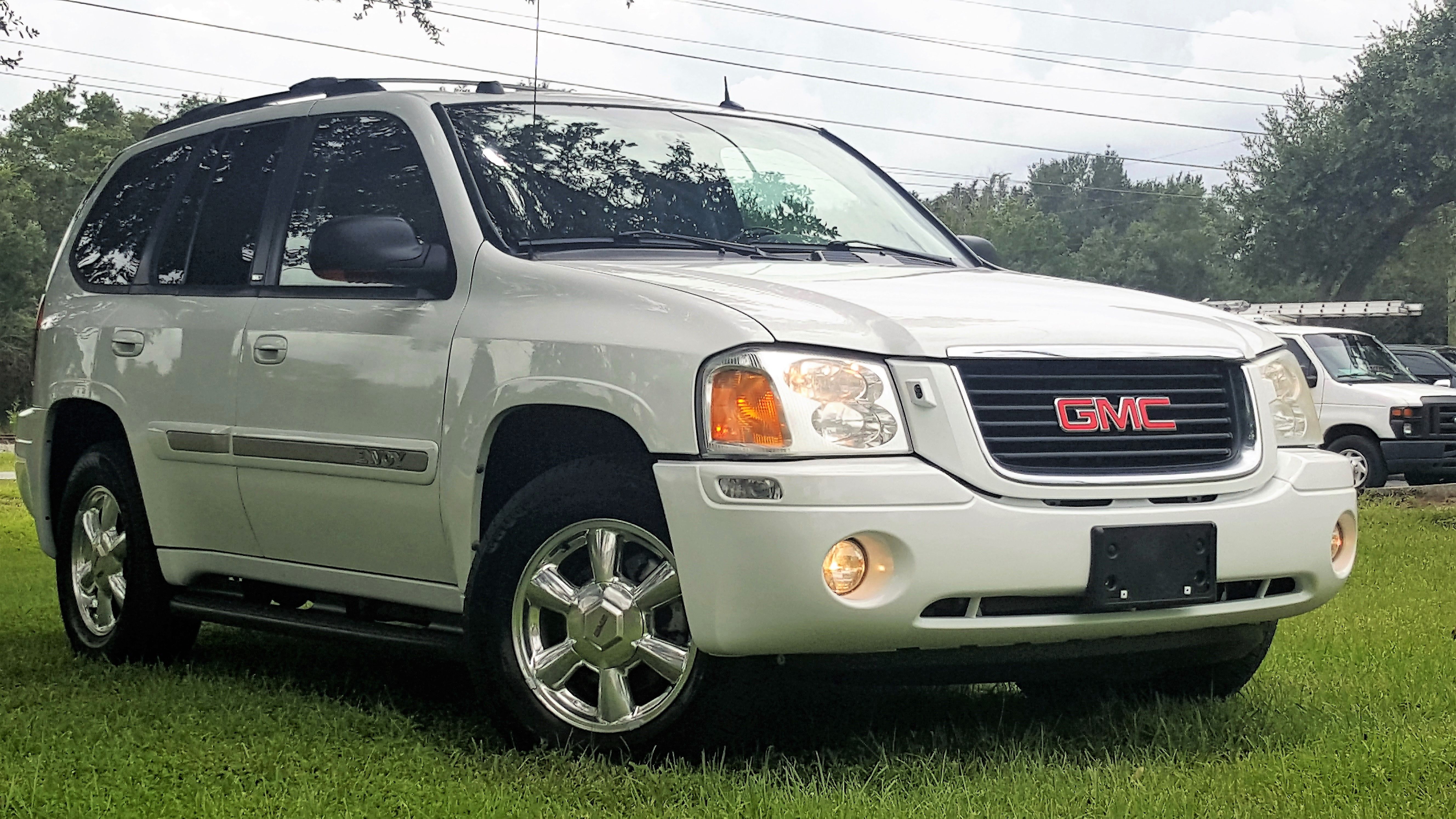 2005 GMC ENVOY DENALI 4X4 SUNROOF