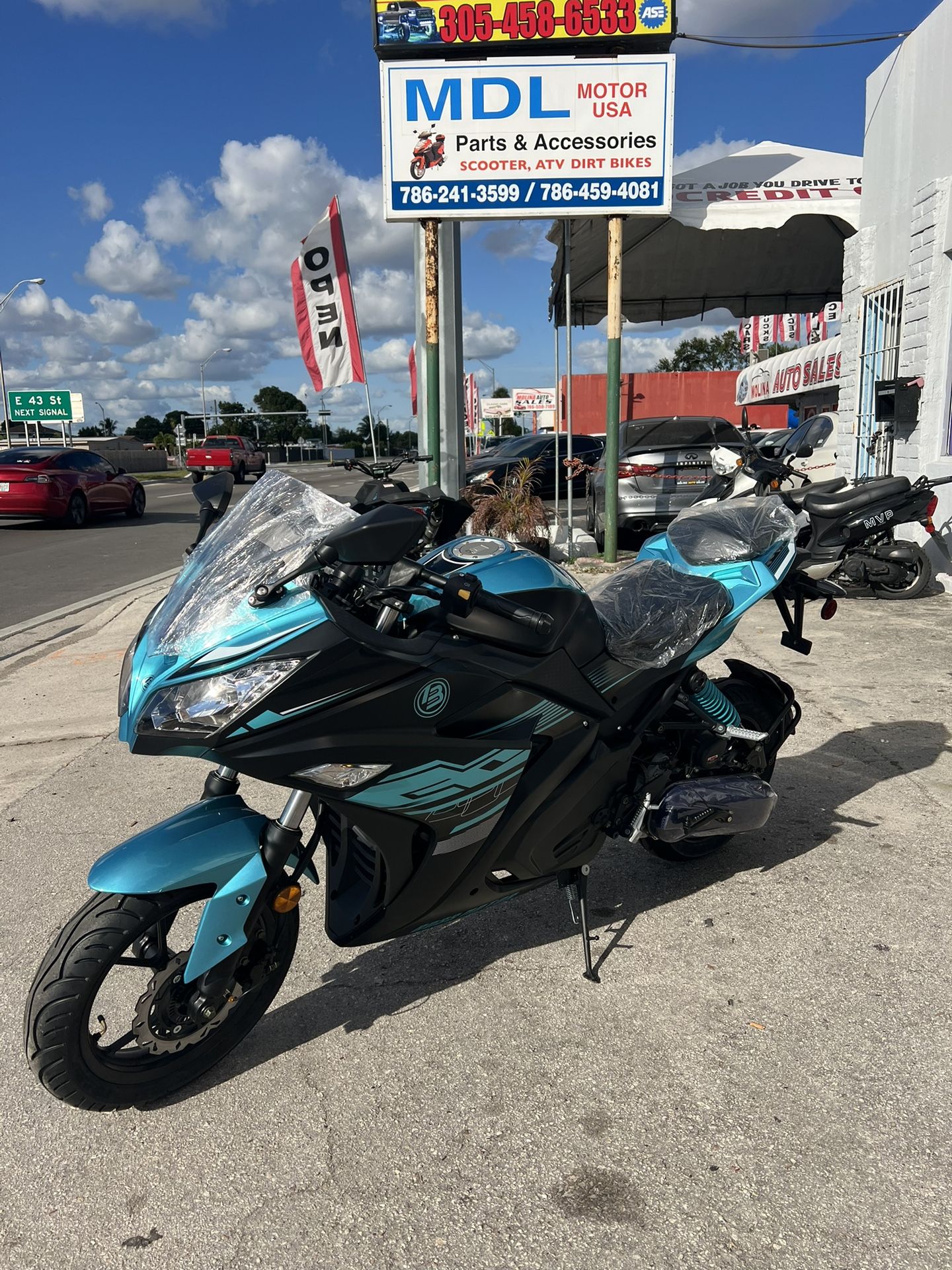 2025 Motorcycle 200cc *New*