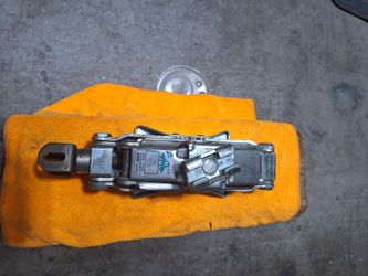 1(contact info removed) TOYOTA MR2 Jack