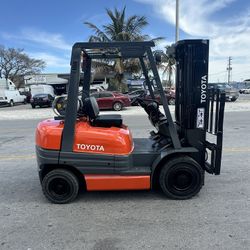 Forklift Toyota 