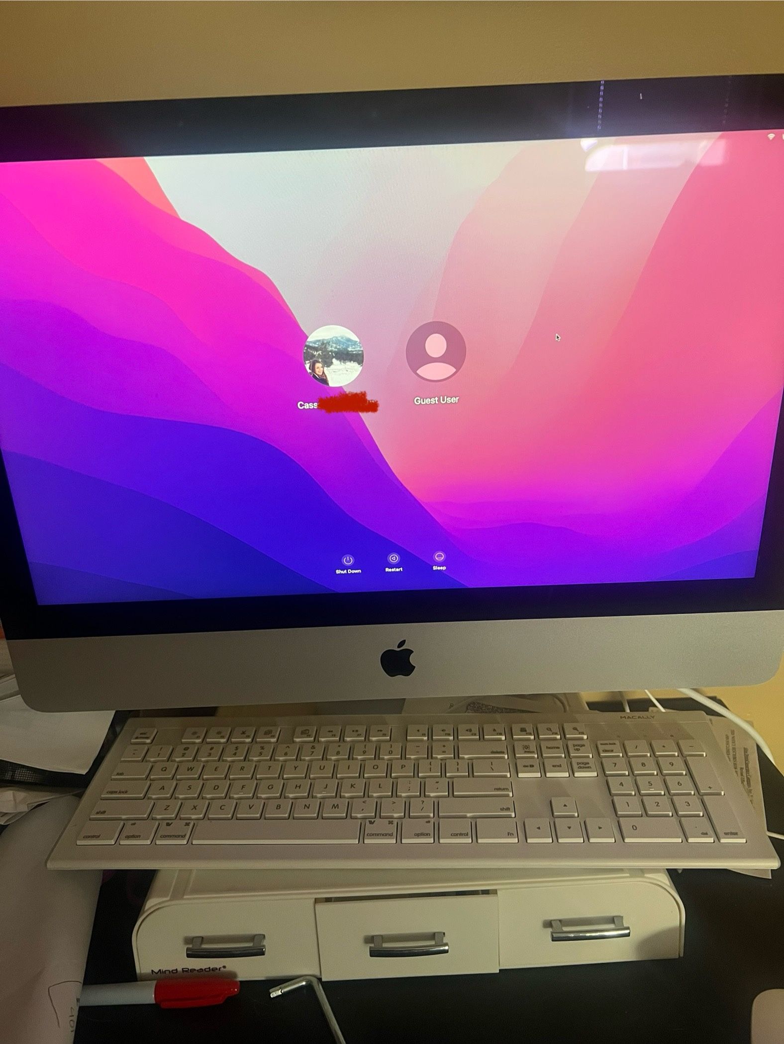 21.5 Inch 2015 Mac Computer