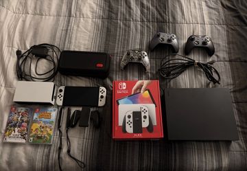 Nintendo Switch OLED and Xbox One X