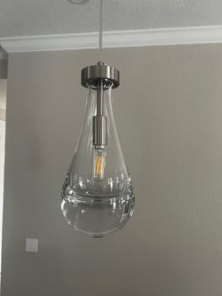 Clear Glass Teardrop Pendant Light