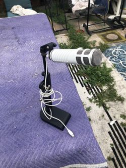 RODE Podcaster USB broadcast Microphone