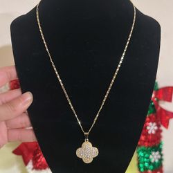 Diamond Clover Necklace 