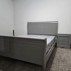 Louis Phillip Bed For Sale Packed In Boxes