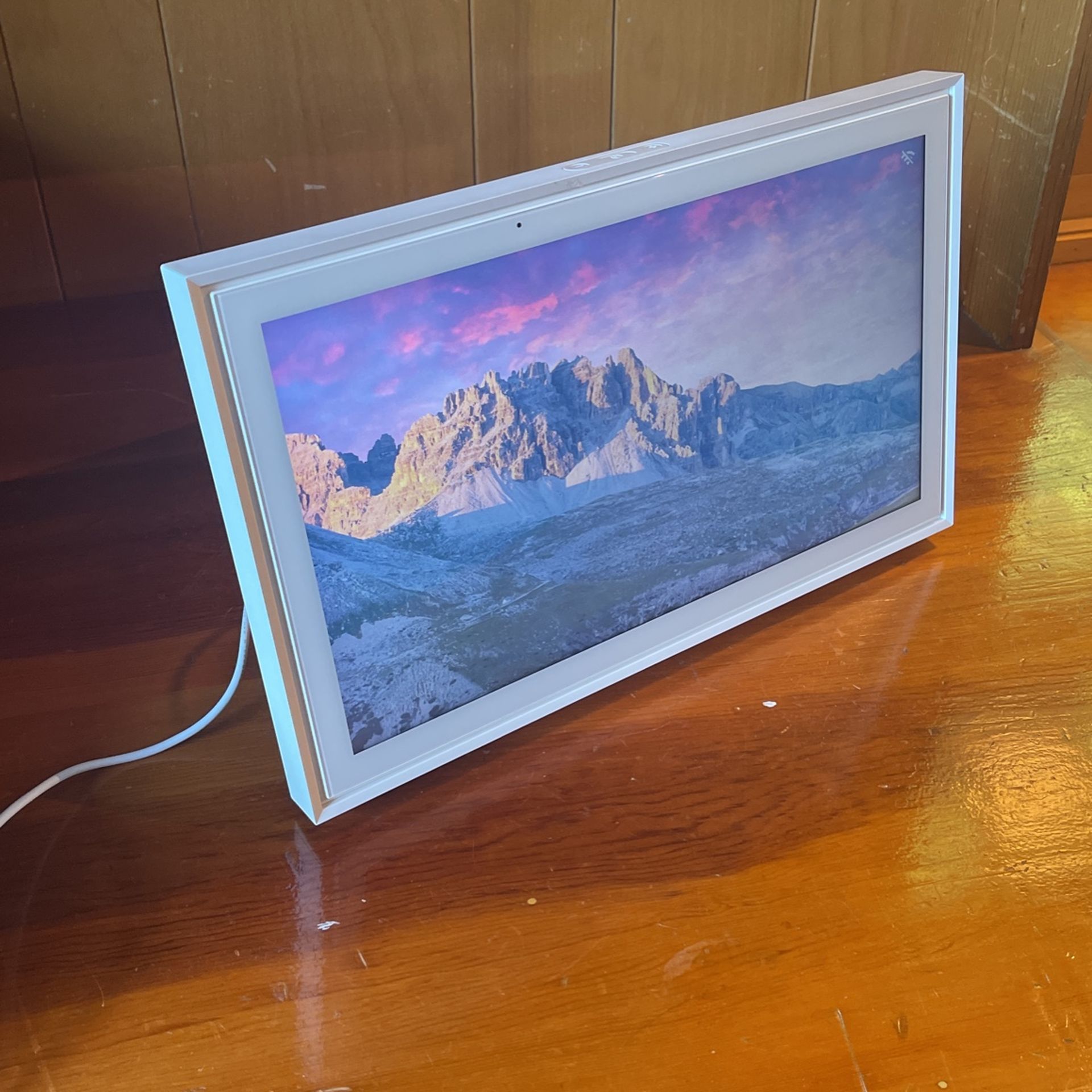 The Skylight Calendar 15” Display