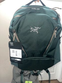 Arc'teryx Mantis 26 Backpack – Dark Jade