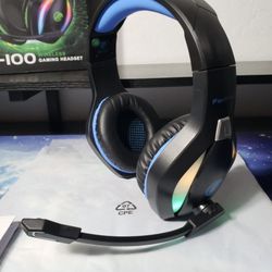 New Fachixy FC100 Wireless Gaming Headset W/ Microphone - PS5 Gamer Headset W/ Mic - Bluetooth Headphones W/ 50Hrs Battery Life - for PS4, PC, Mac.
