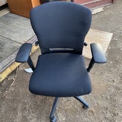 Savera Task Chair By Teknion for Sale in San Jose CA OfferUp