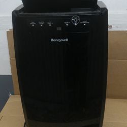 Honeywell MN4HFS9 14,000-BTU Portable Air Conditioner