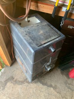 Carpet cleaner