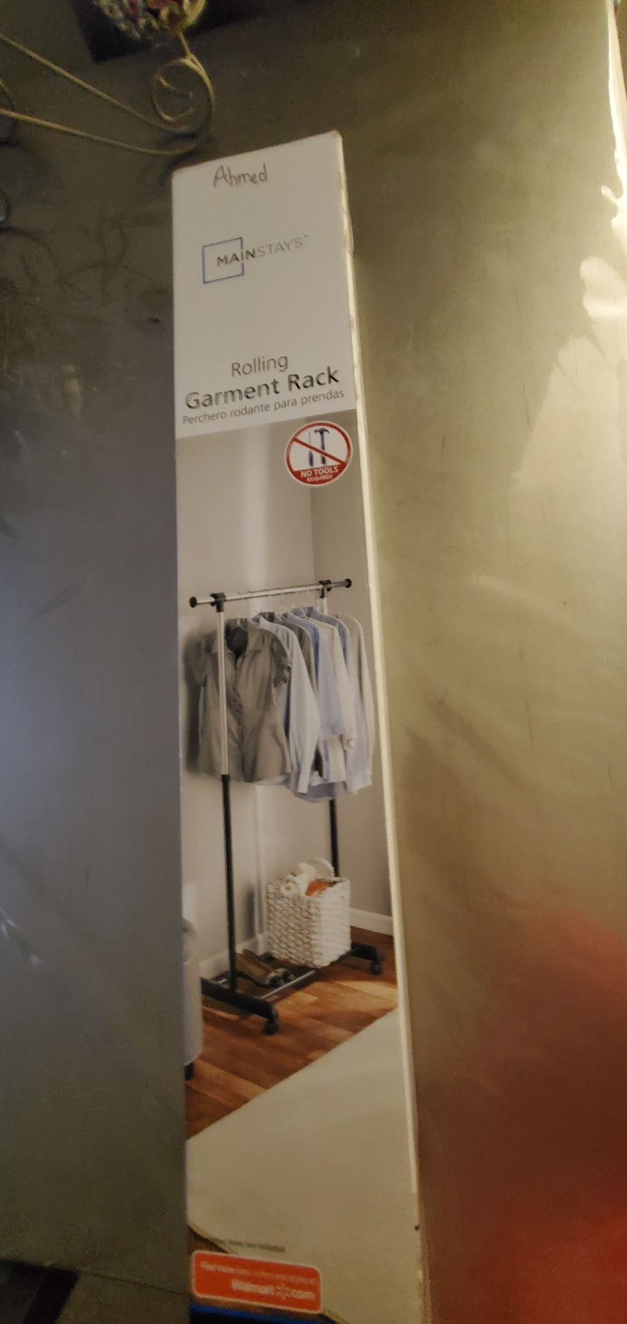 rolling garment rack