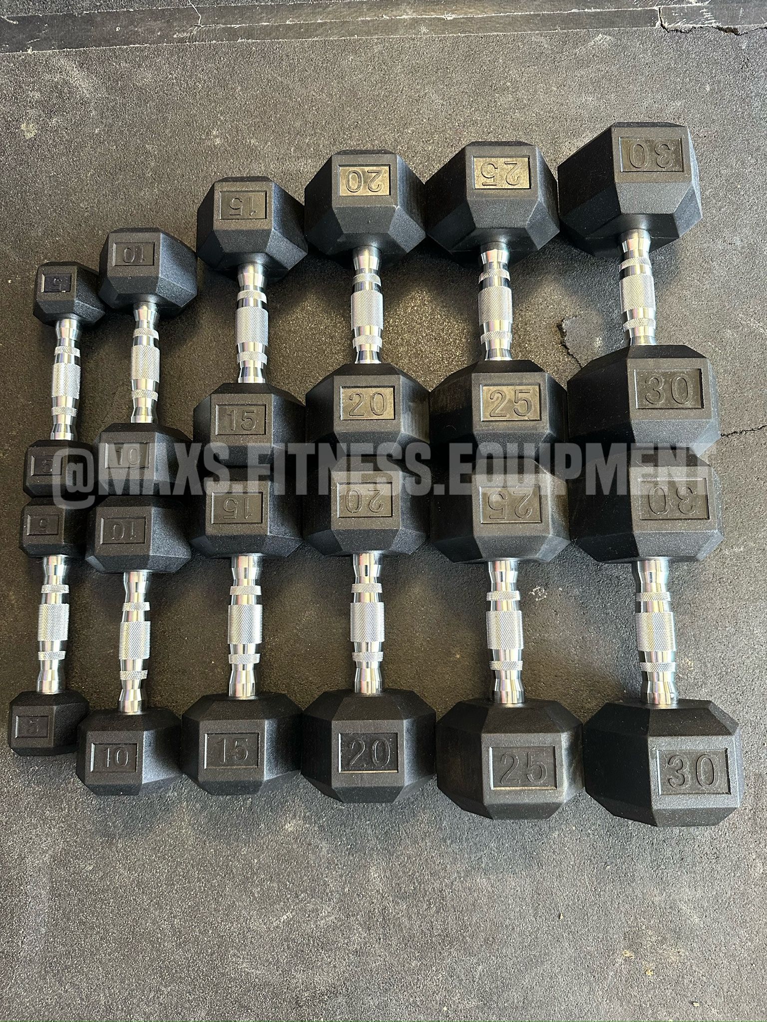 NEW DUMBBELLS SET 5-30 210LB TOTAL