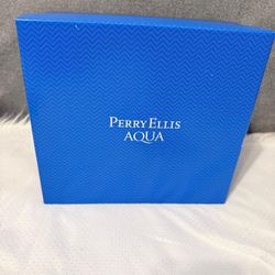 Se Vende Perfume De Hombre Nuevo  De Tres Piezas 