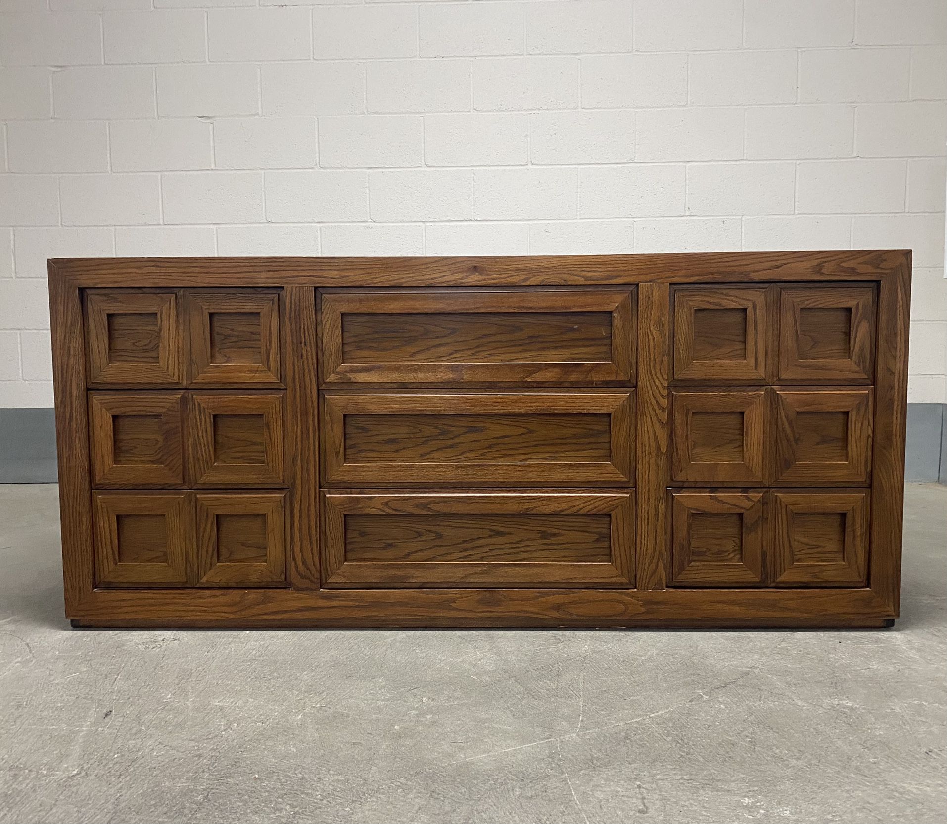 Gorgeous Mid century dresser,console or credenza by Thomasville 