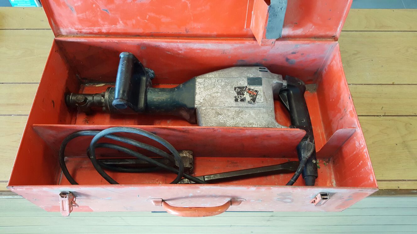Bosch Demolition Hammer 11305
