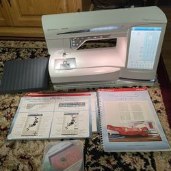 Husqvarna Viking Designer Diamond Sewing Machine and embroidery 