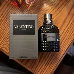 Valentino UOMO Intense