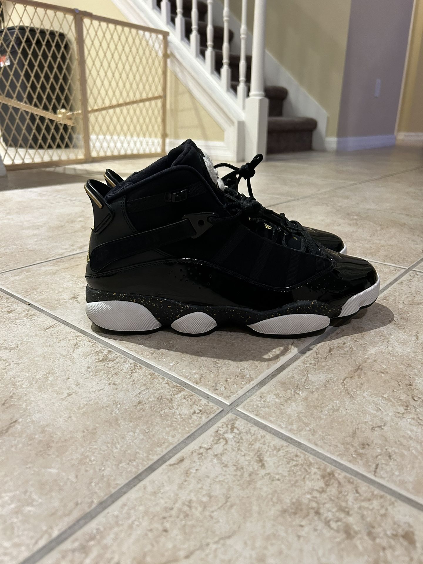 Air Jordan 6 Rings Black Metallic Gold