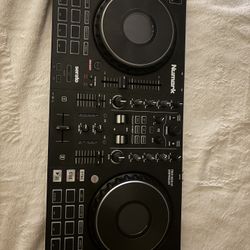 DJ BOARD