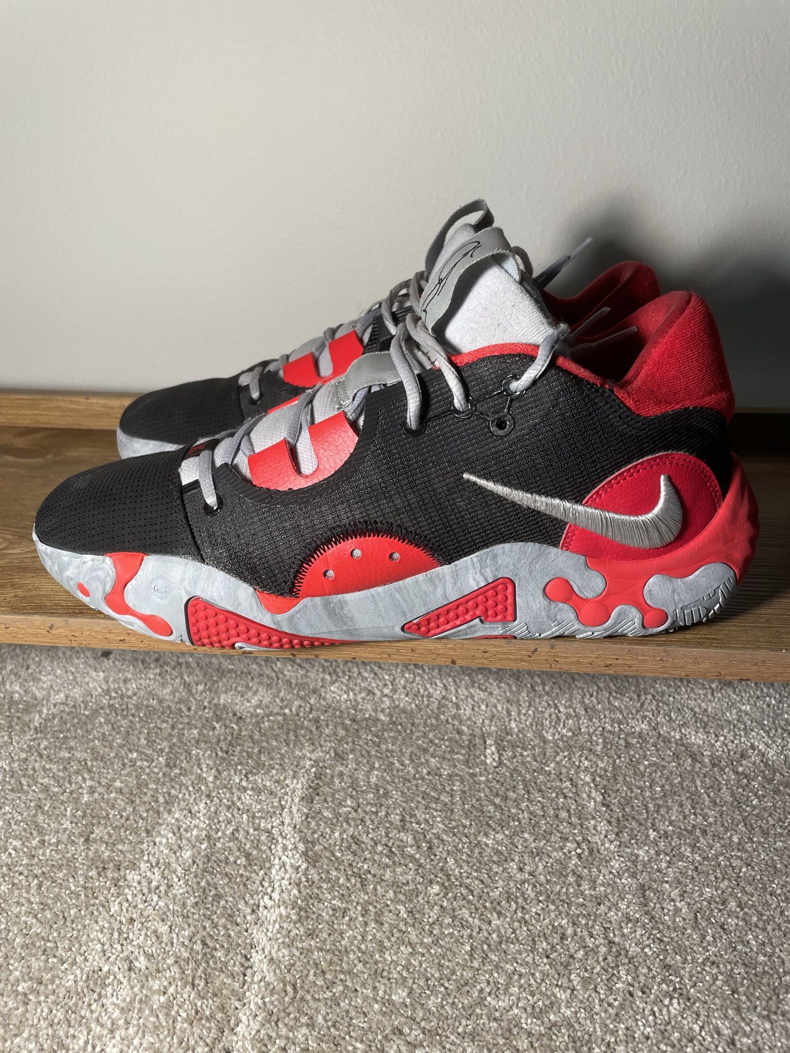 Size 12 - Mens Nike PG 6 Bred Black/Cool Gray/University Red/Wolf Gray