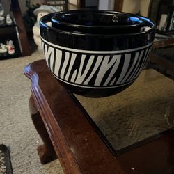 New Set Of 2 Nesting Stoneware Mixing Bowls