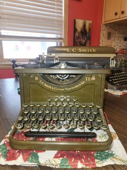 L C  corona and smith typewriter FROM 1936