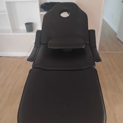 High End Massage Table 