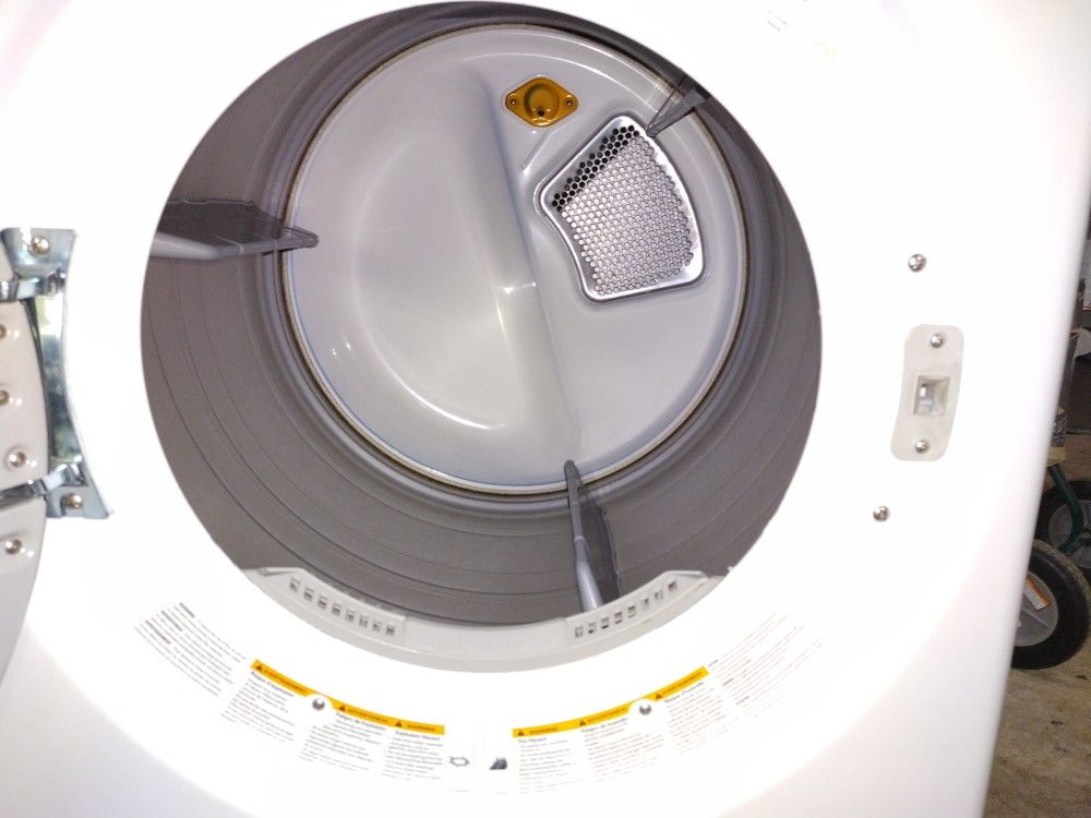 LG Ultra Large Capacity Front Load Washer And Electric Dryer Set. for