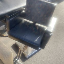 Hair Stylist Chairs