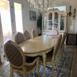 AICO Michael Amini Lavelle Blanc Dining Room Furniture Set 