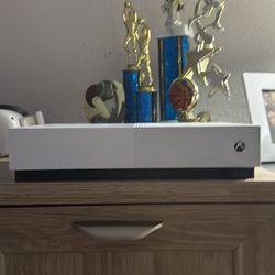 Xbox One S (Digital Version)