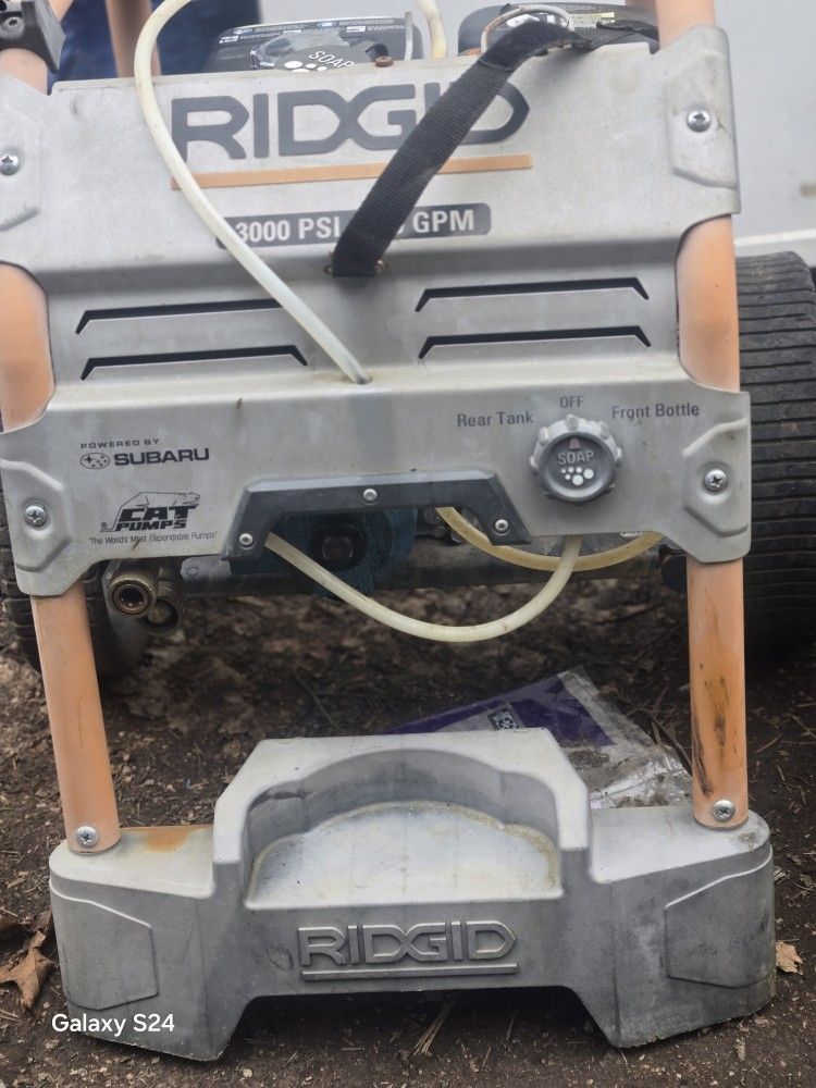 Rigid Pressure Washer