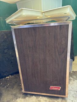 🔥 Vintage Coleman Portable Fridge/Freezer - Great Condition! Must Go Fast! 🔥