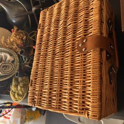 Picnic Basket Set 