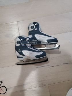 Big Kids ICE skate Shoes Size 3